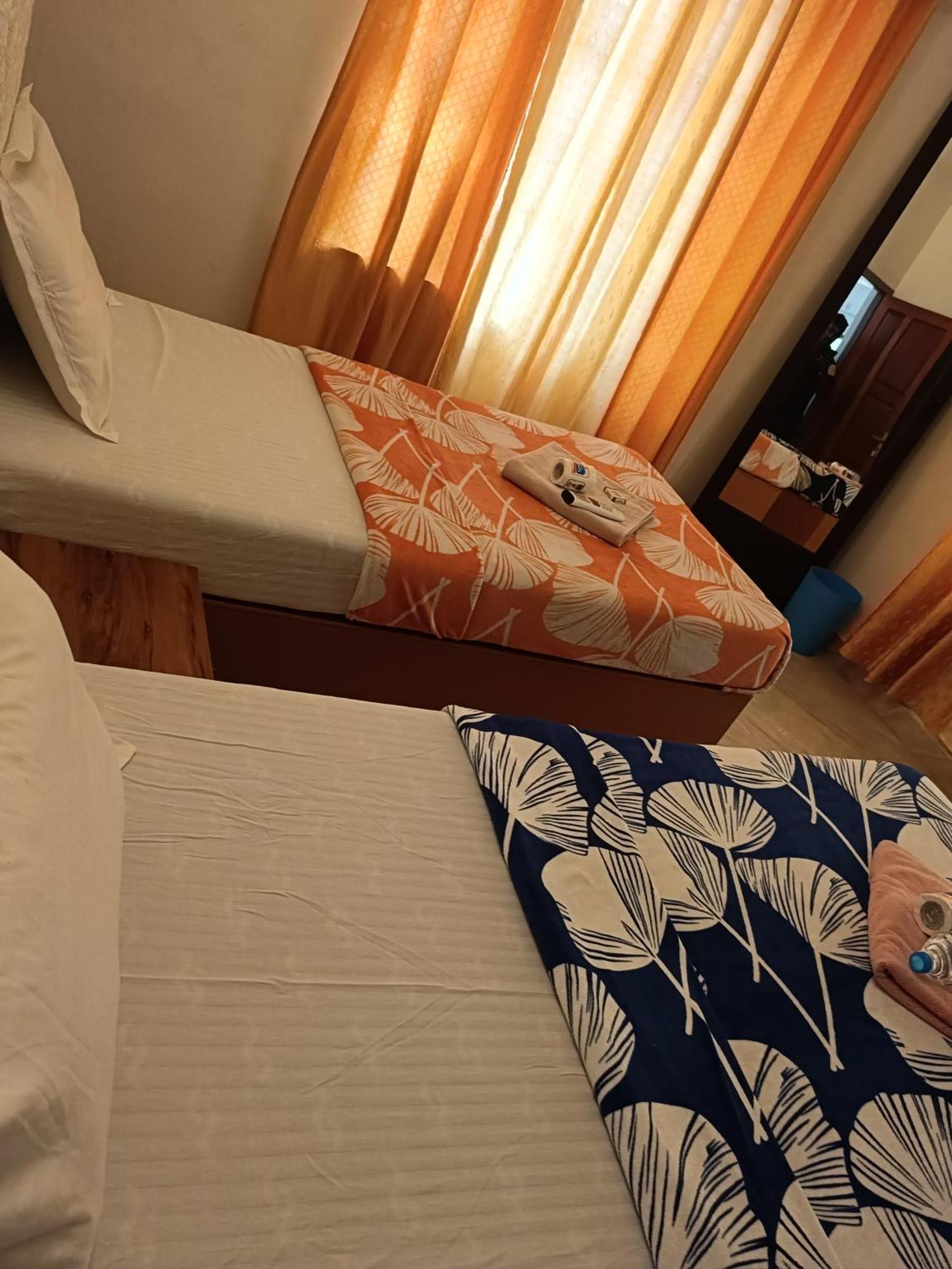 Paddy N Canal Homestay Alappuzha Екстериор снимка